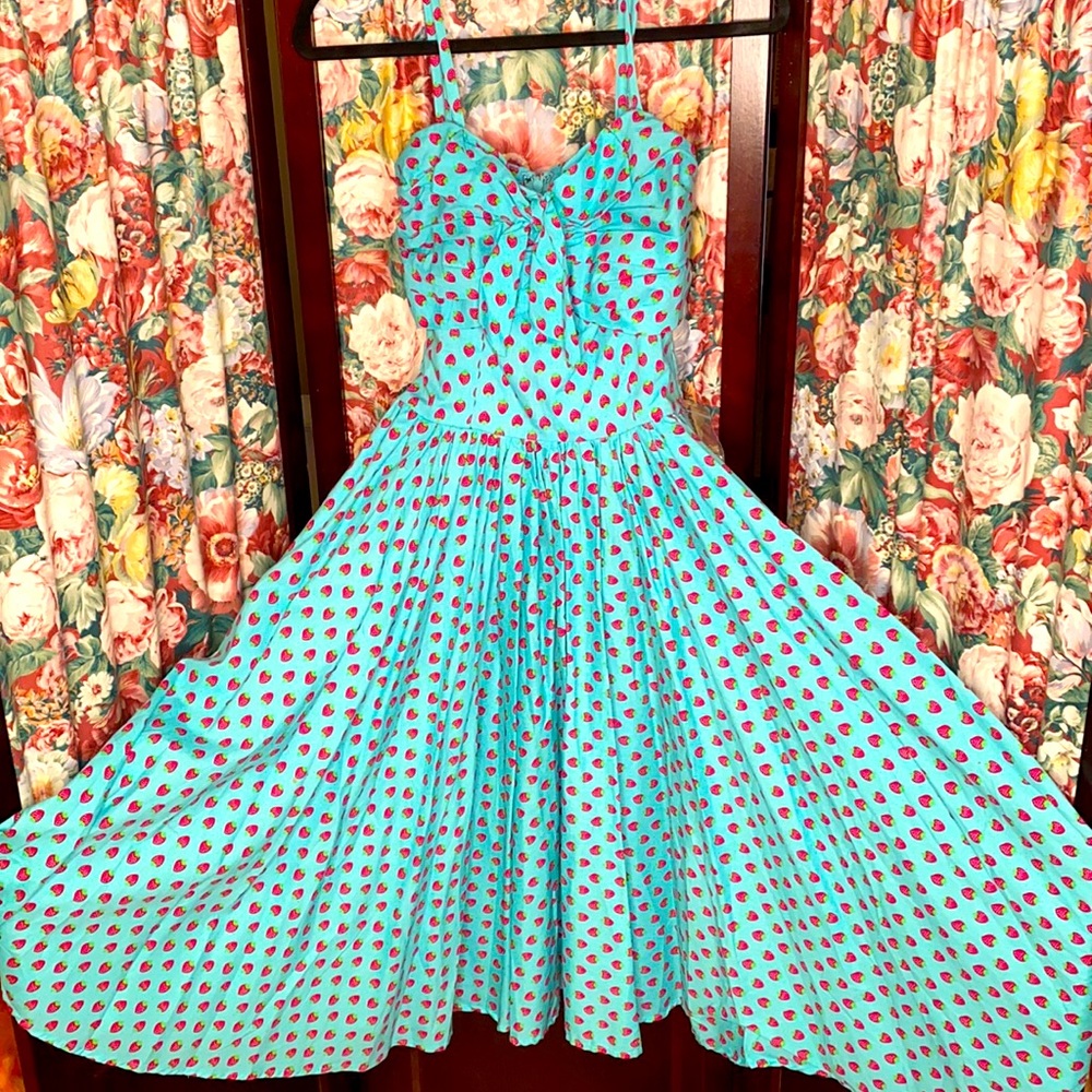 1950s inspired novelty print dress